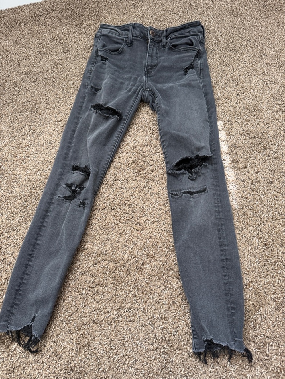 American Eagle Outfitters Women's Distressed Gray Skinny Jeans